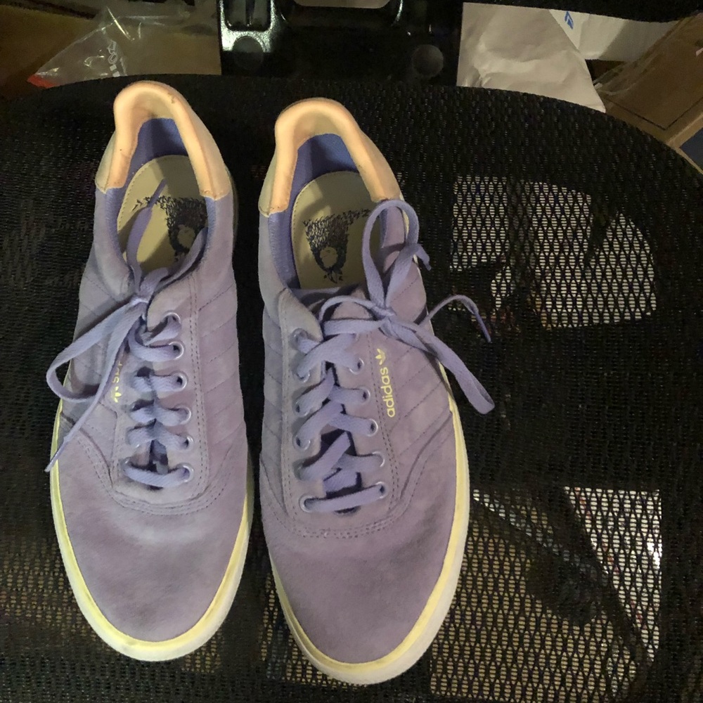 COPY - Rare! 1992 Pembroke Maine Adidas Sneakers- 492 $40 or $35 w/offer